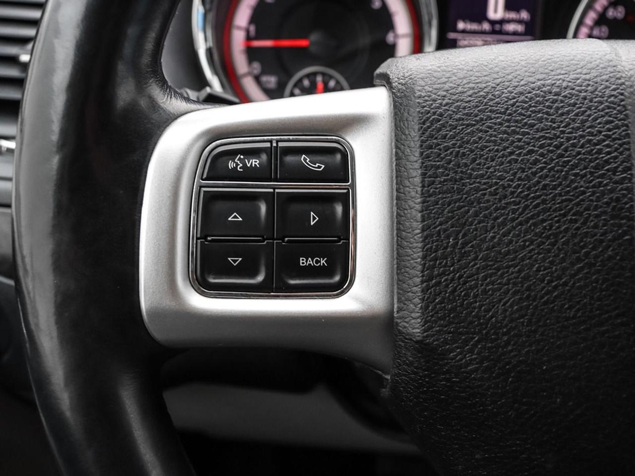 2017 Dodge Grand Caravan Crew Plus Photo