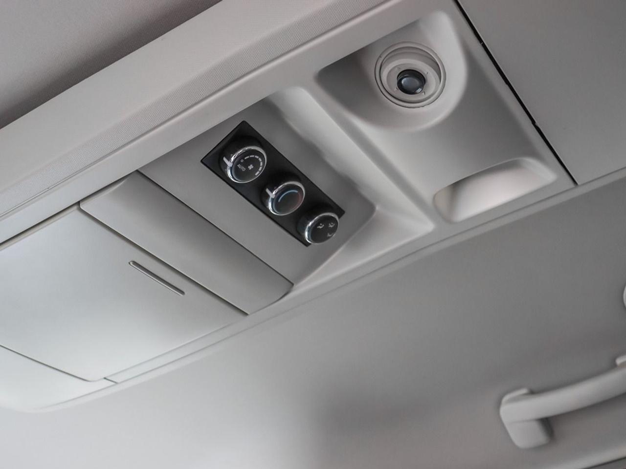 2017 Dodge Grand Caravan Crew Plus Photo