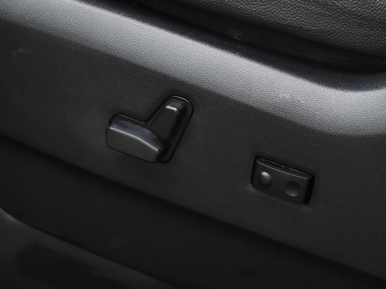 2017 Dodge Grand Caravan Crew Plus Photo