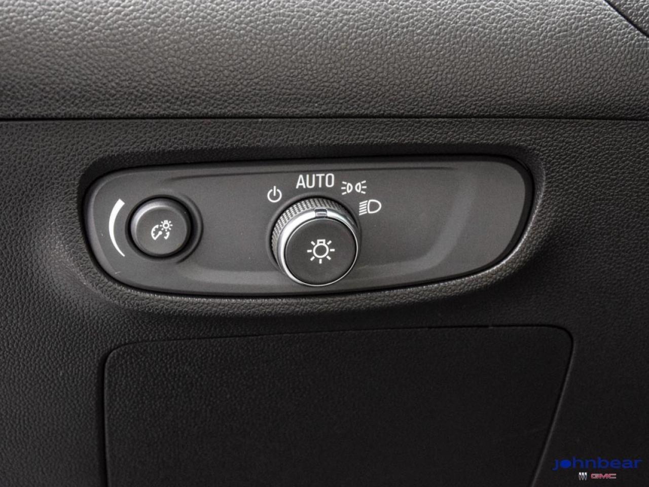 2024 Buick Encore GX Avenir Photo