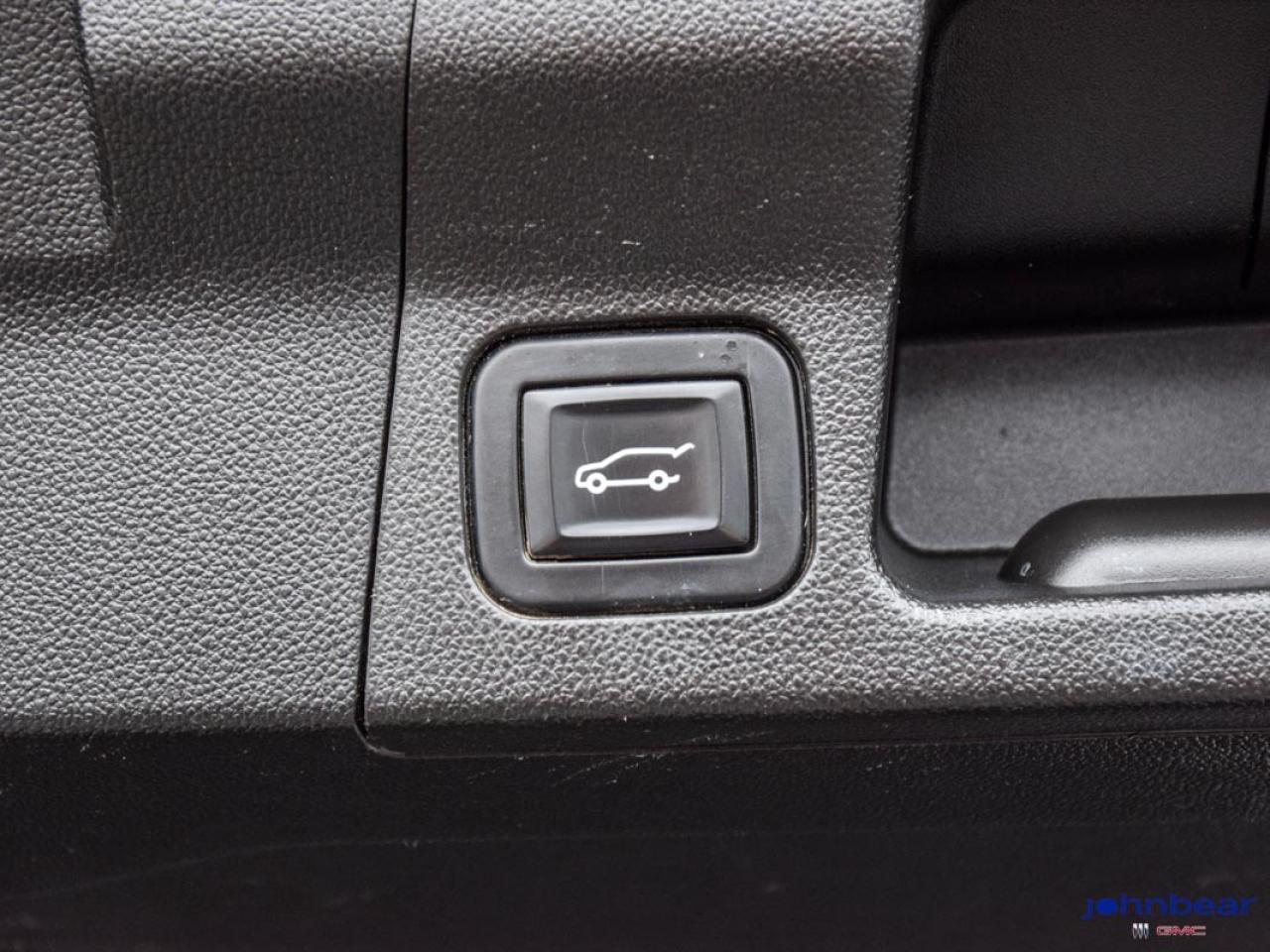 2018 GMC Acadia SLT Photo