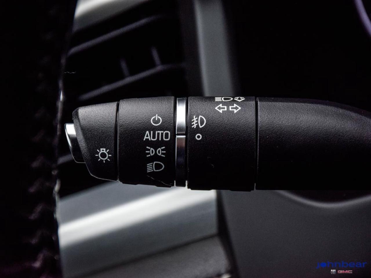 2018 GMC Acadia SLT Photo