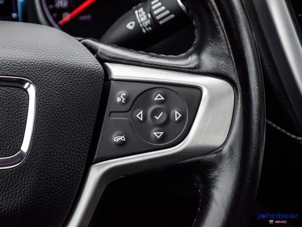 2018 GMC Acadia SLT Photo