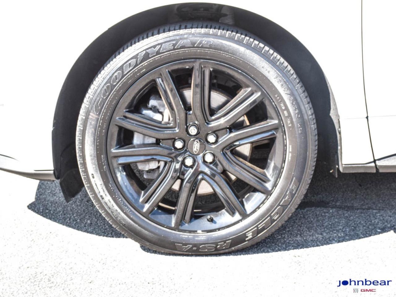 2022 Ford Edge ST Line Photo