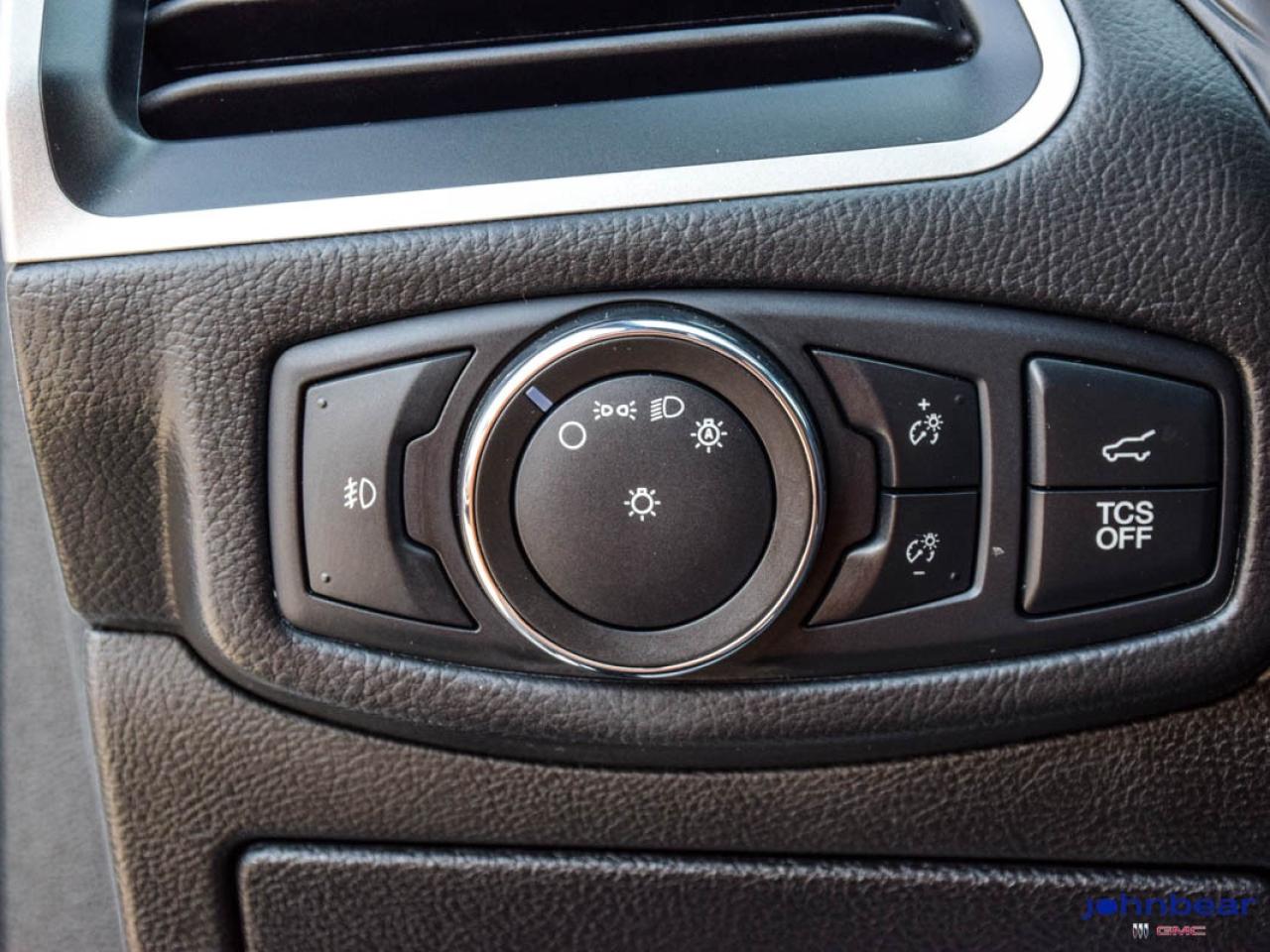 2022 Ford Edge ST Line Photo