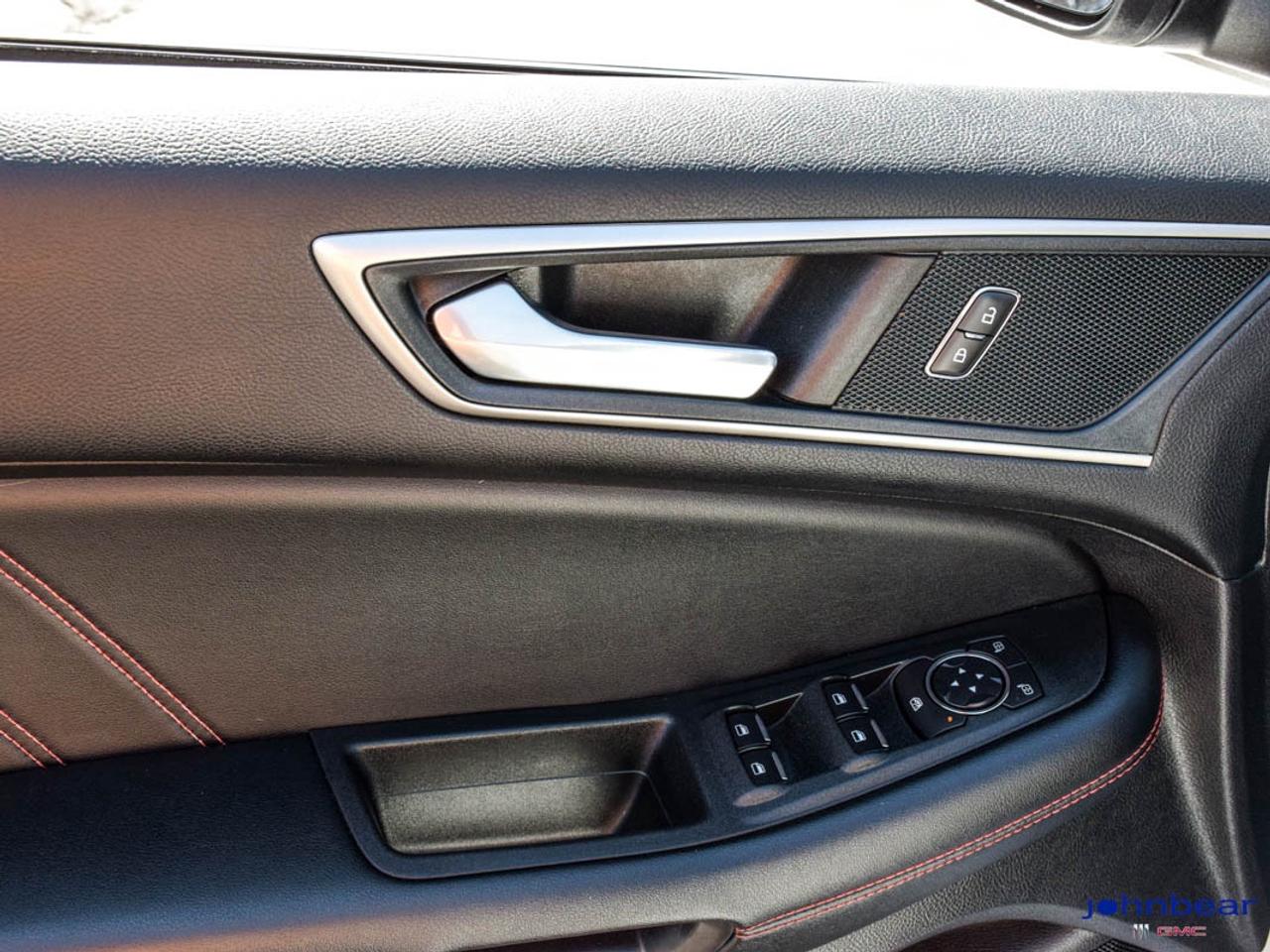 2022 Ford Edge ST Line Photo