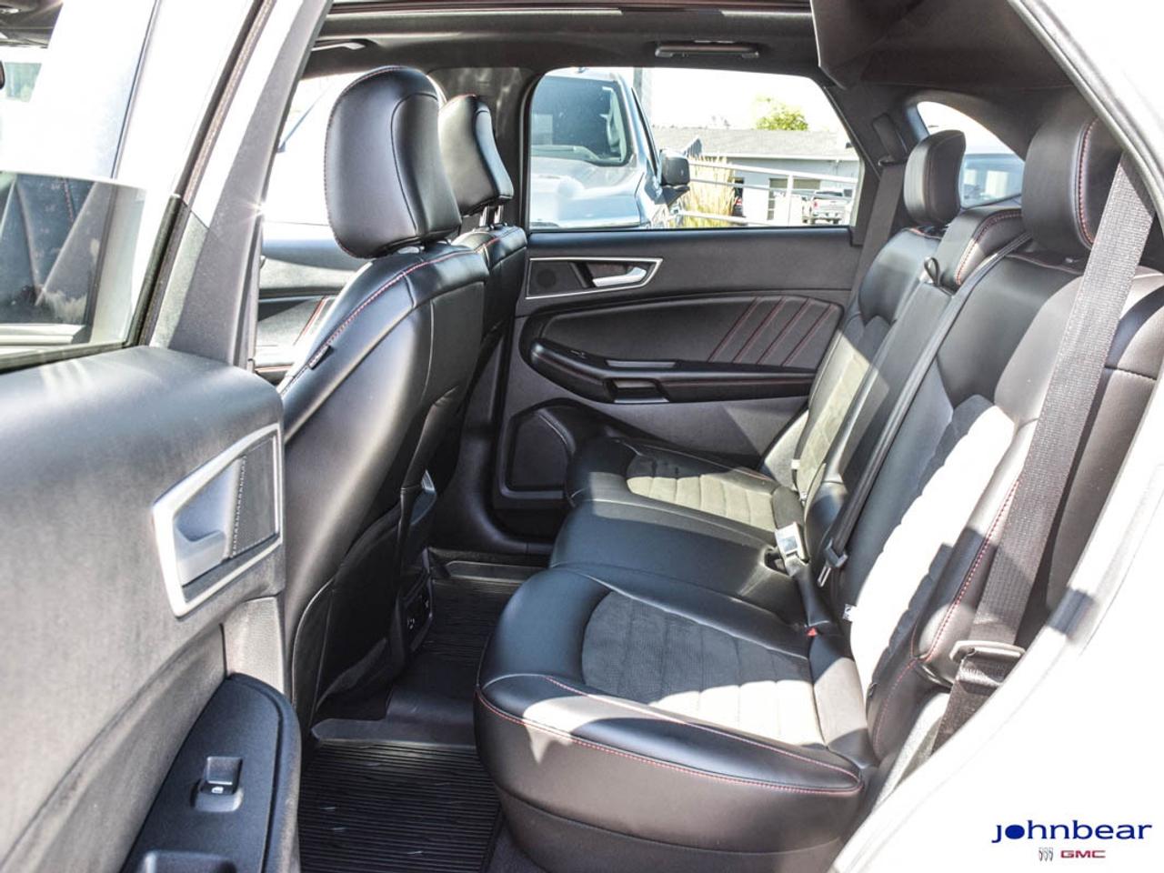 2022 Ford Edge ST Line Photo