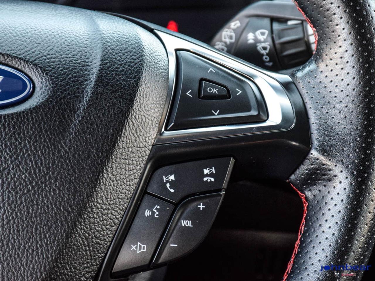 2022 Ford Edge ST Line Photo