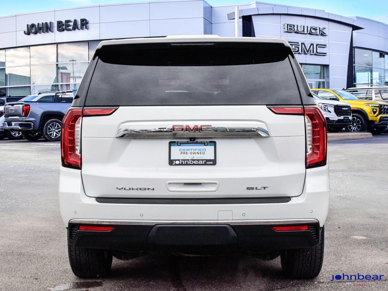 2023 GMC Yukon SLT Photo