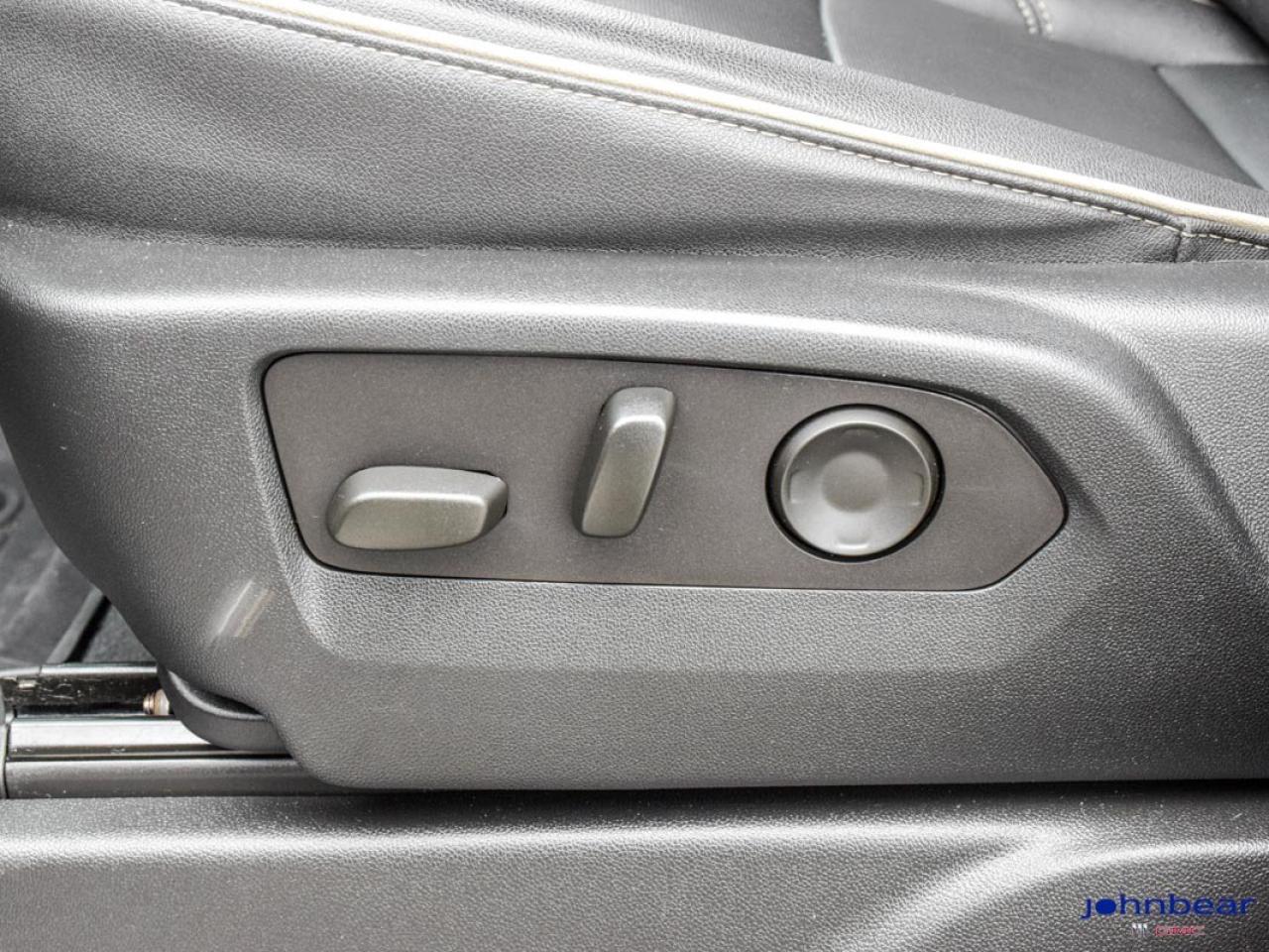 2023 GMC Yukon SLT Photo