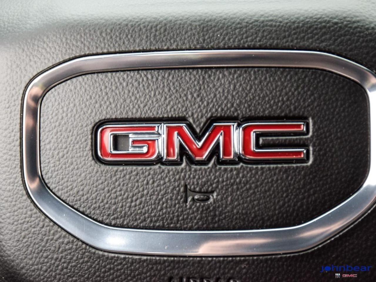 2023 GMC Yukon SLT Photo