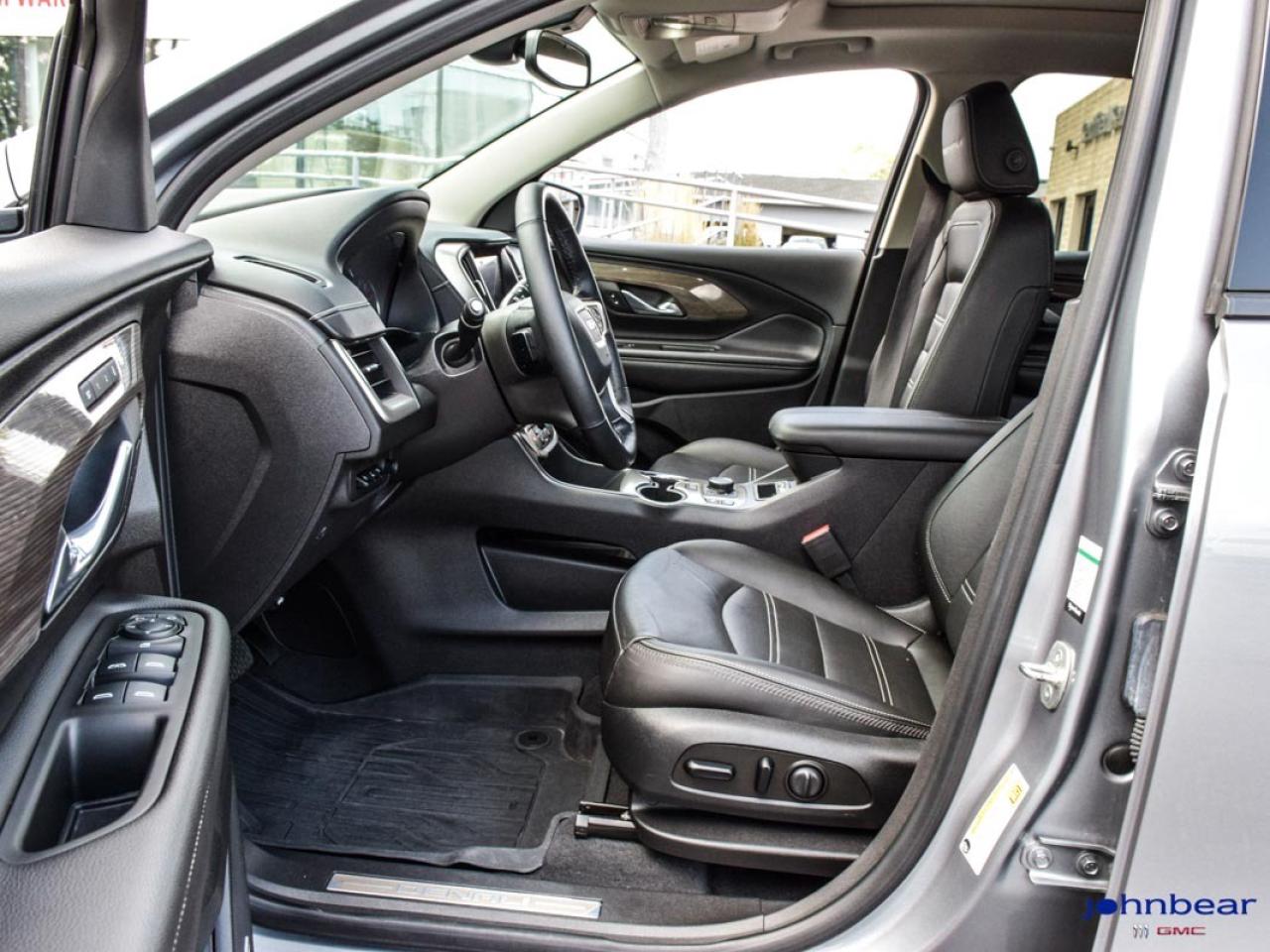 2024 GMC Terrain Denali Photo