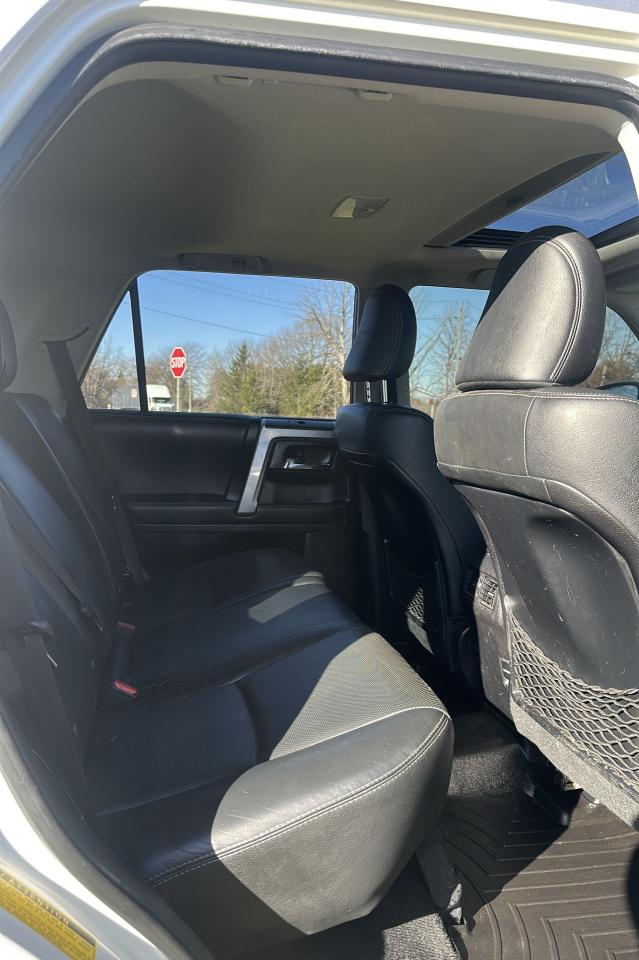 2016 Toyota 4Runner SR5 - Photo #6