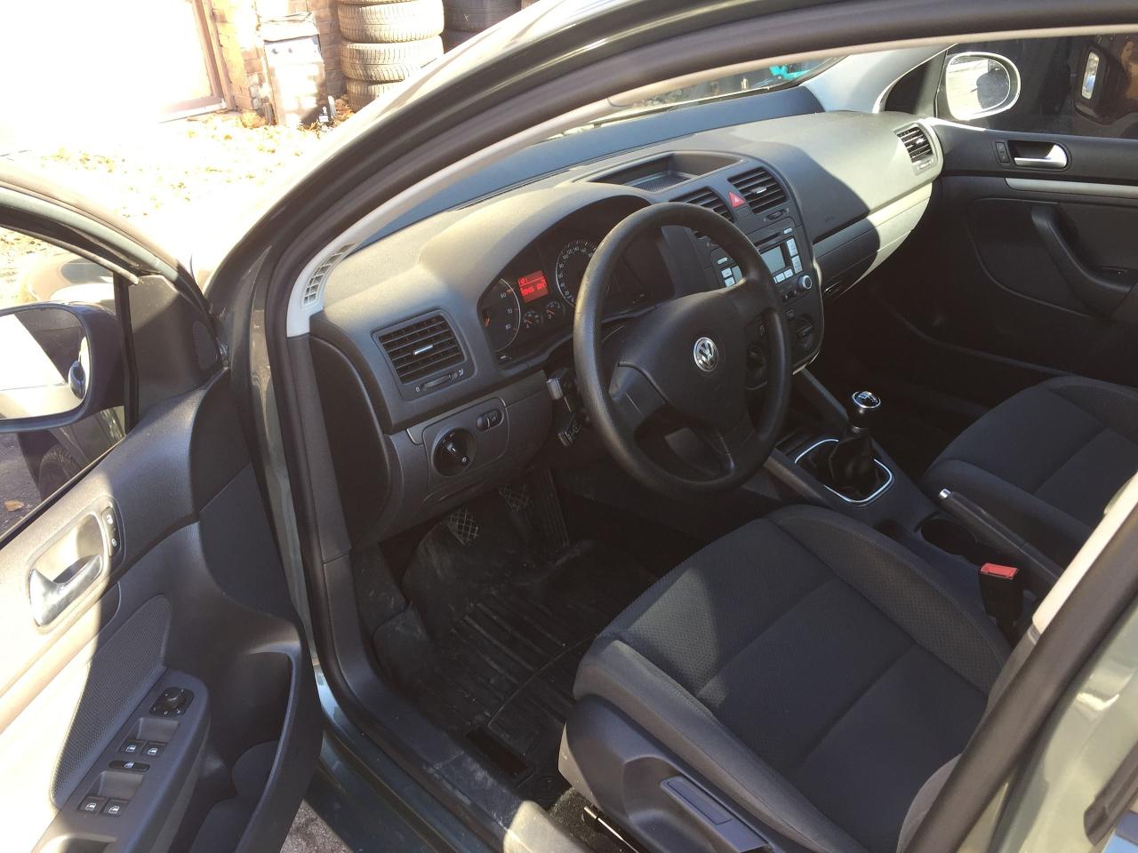 2007 Volkswagen Rabbit One Owner - Locally Owned - Dealer Serviced - Photo #2