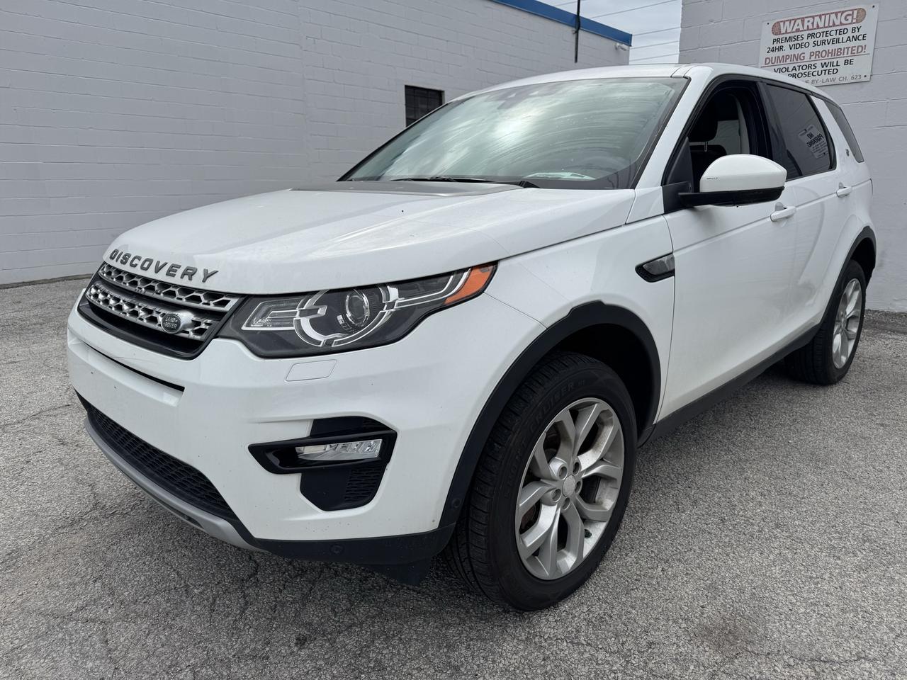 2016 Land Rover Discovery Sport HSE Photo