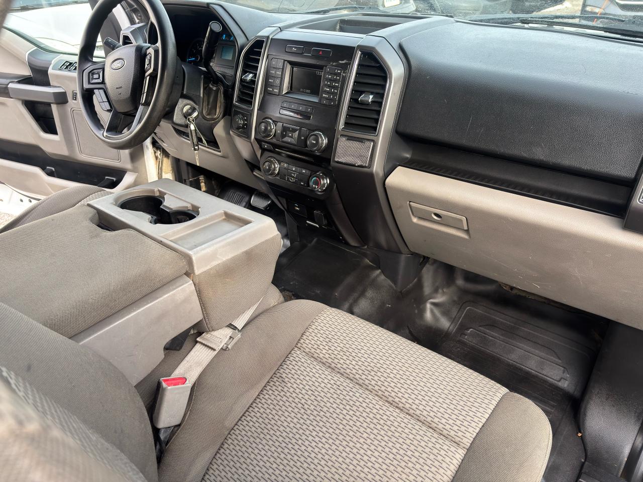 2017 Ford F-150 XLT 4WD - Photo #14