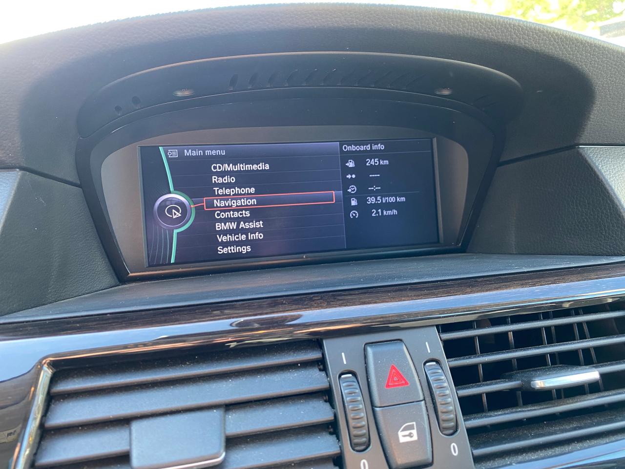 2010 BMW 5 Series 528i xDrive - Photo #22