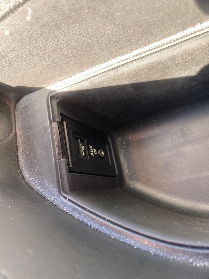 2010 BMW 5 Series 528i xDrive Photo