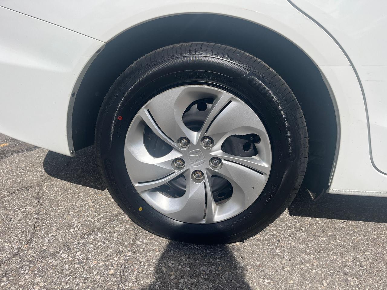 2014 Honda Civic 4dr Cvt Lx Photo