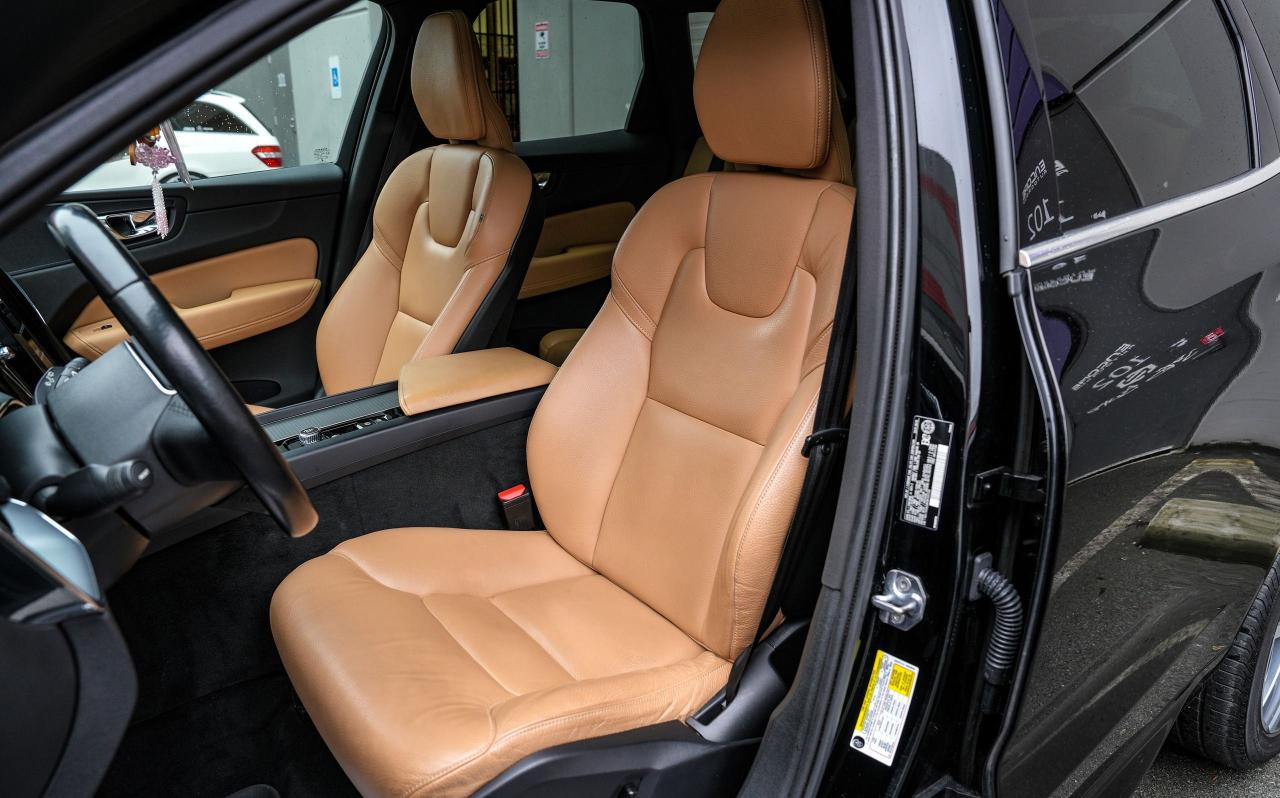 2019 Volvo XC60 T6 AWD Momentum - Photo #17