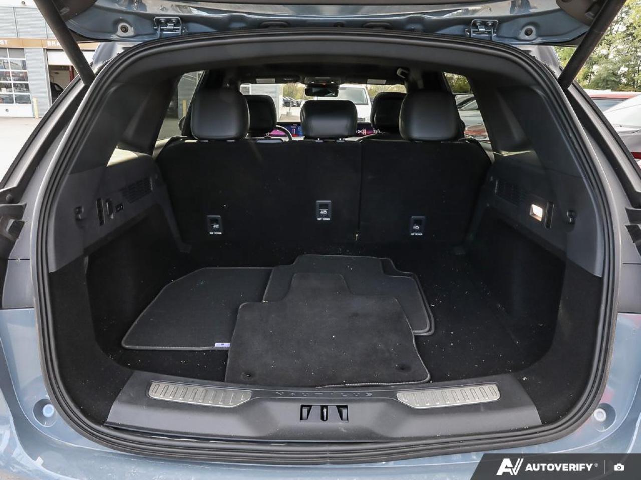 2025 Lincoln Nautilus Premiere 102A | CVT AUTO ELECTRIC | JET APPEAR PKG | 2.0L FHEV | WHISPER BLUE MET 3C Photo