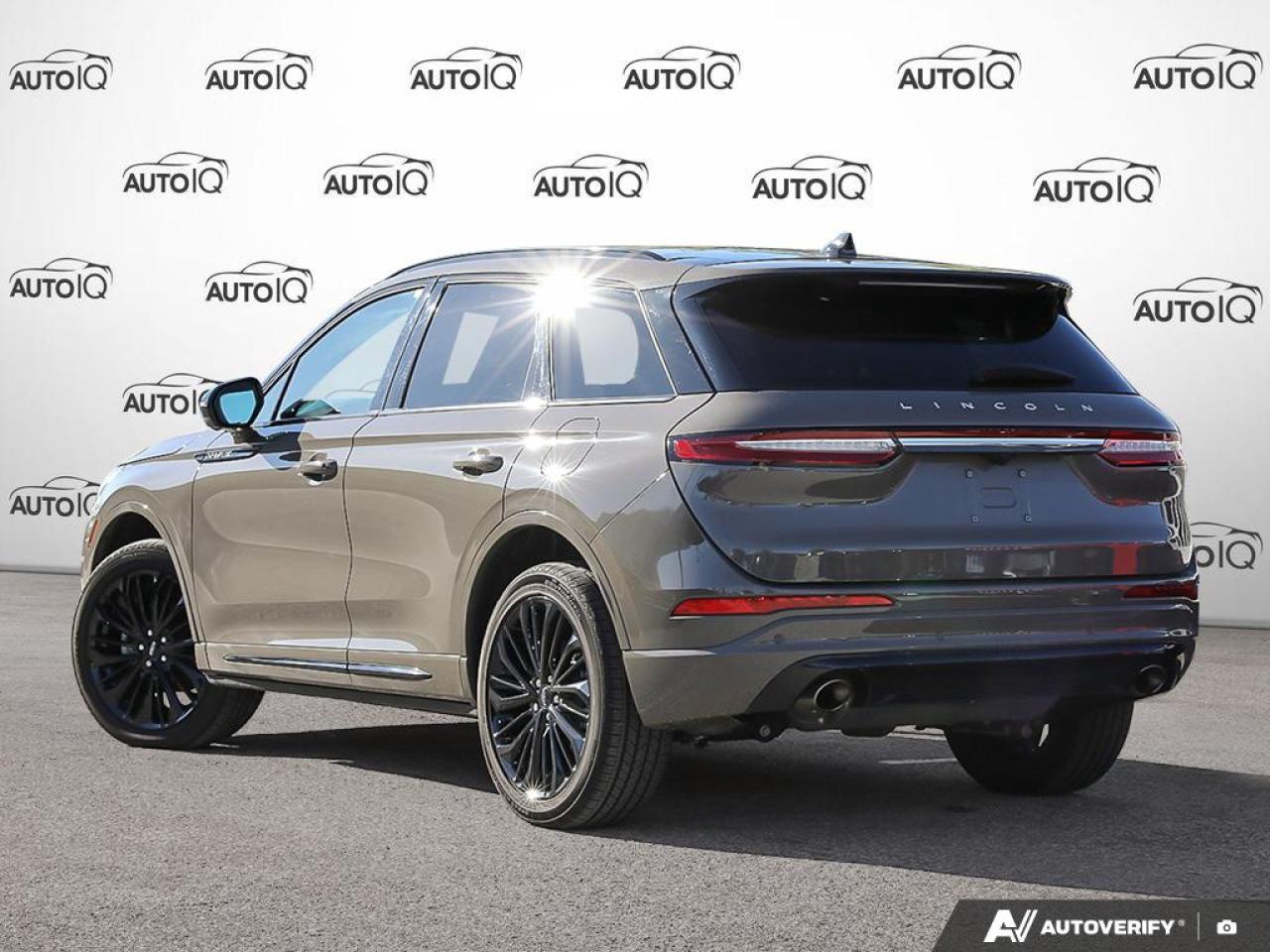 2025 Lincoln Corsair Reserve FLOOR LINERS | PANO ROOF | 8-SPD A/T | JET APPEAR PKG | PARTICAL GAS FILL | 2.0L GTDI A | 201A | PREMIUM LEATHER-TRIMMED HEATED CAPTAIN'S CHAIRS Photo3