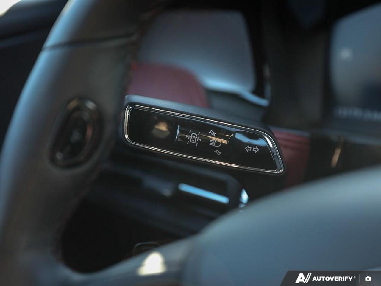 2025 Lincoln Corsair Reserve FLOOR LINERS | PANO ROOF | 8-SPD A/T | JET APPEAR PKG | PARTICAL GAS FILL | 2.0L GTDI A | 201A | PREMIUM LEATHER-TRIMMED HEATED CAPTAIN'S CHAIRS Photo