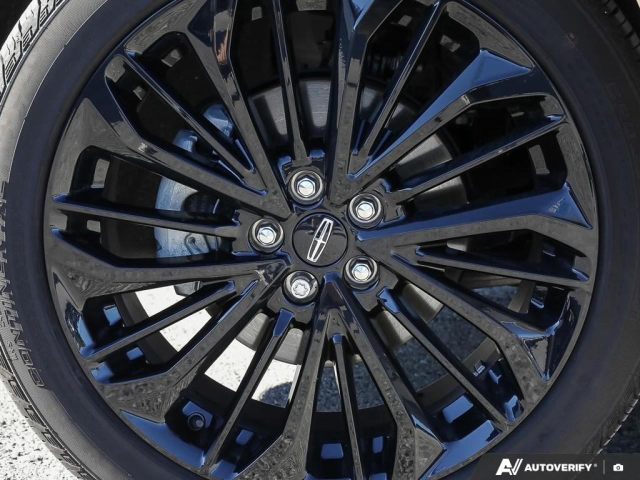 2025 Lincoln Corsair Reserve FLOOR LINERS | PANO ROOF | 8-SPD A/T | JET APPEAR PKG | PARTICAL GAS FILL | 2.0L GTDI A | 201A | PREMIUM LEATHER-TRIMMED HEATED CAPTAIN'S CHAIRS Photo