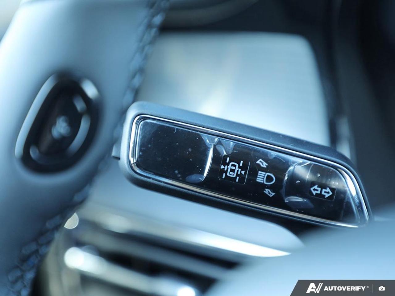 2025 Lincoln Corsair Premiere Equipment Group 101A|ALL-WTHR FLR LNRS W/MATS|PANORAMIC VISTA RF W/PWR SHADE|8-SPD AUTO|17 MINI SPARE WHEEL W/TIRE|JET APPEARANCE PKG|2.0L TURBOCHARGED ENG|CRYSTAL WHITE MET CC|EQUIP GROUP 101A|EBONY, Photo