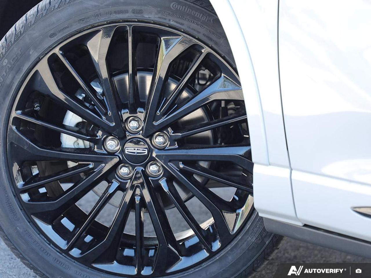 2025 Lincoln Corsair Premiere Equipment Group 101A|ALL-WTHR FLR LNRS W/MATS|PANORAMIC VISTA RF W/PWR SHADE|8-SPD AUTO|17 MINI SPARE WHEEL W/TIRE|JET APPEARANCE PKG|2.0L TURBOCHARGED ENG|CRYSTAL WHITE MET CC|EQUIP GROUP 101A|EBONY, Photo