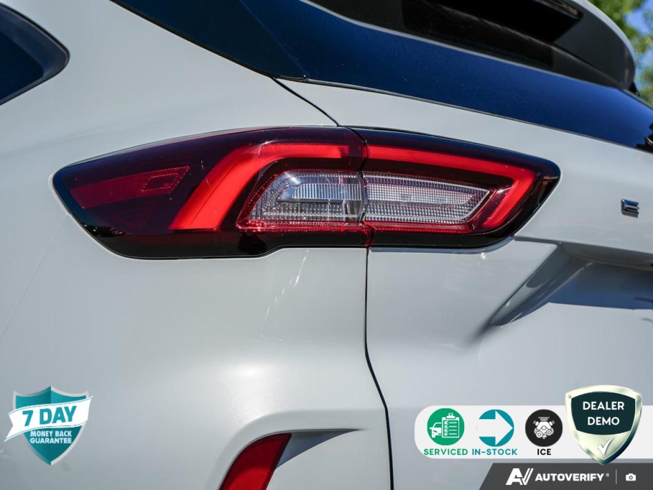 2025 Ford Escape Active APPLE CARPLAY | POWER LIFTGATE | FRONT HEATED BUCK Photo