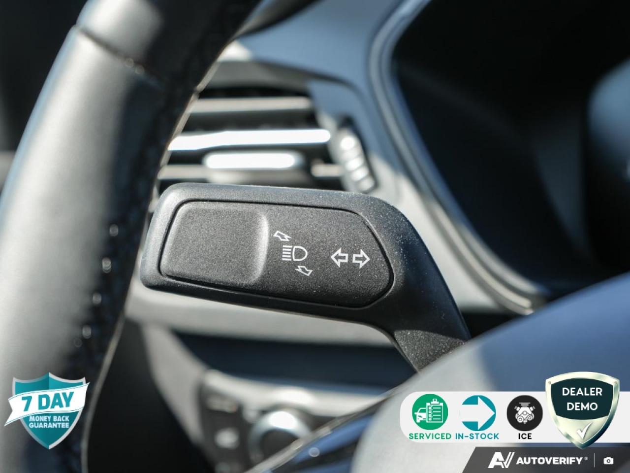 2025 Ford Escape Active APPLE CARPLAY | POWER LIFTGATE | FRONT HEATED BUCK Photo