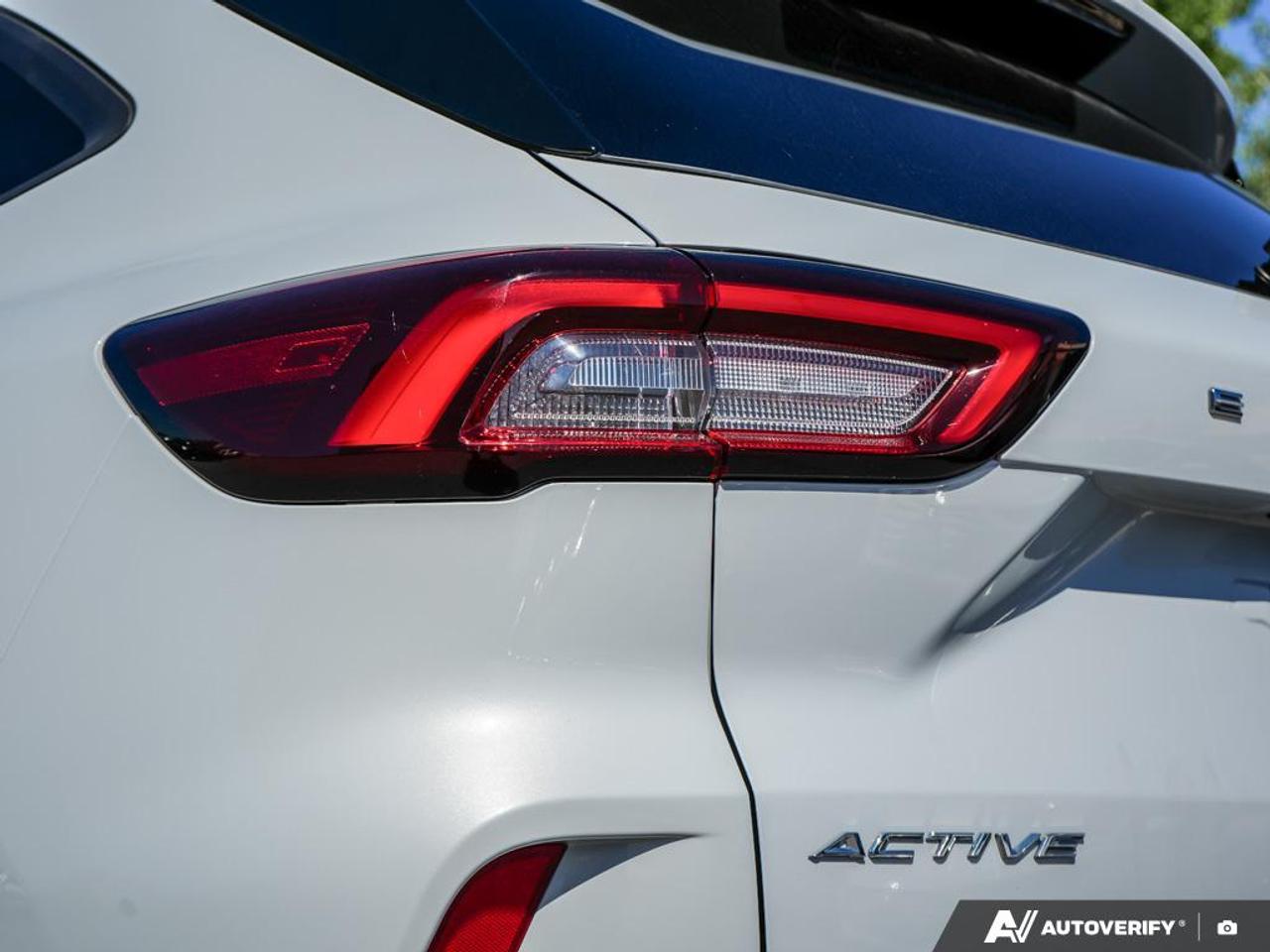 2025 Ford Escape Active APPLE CARPLAY | POWER LIFTGATE | FRONT HEATED BUCK Photo