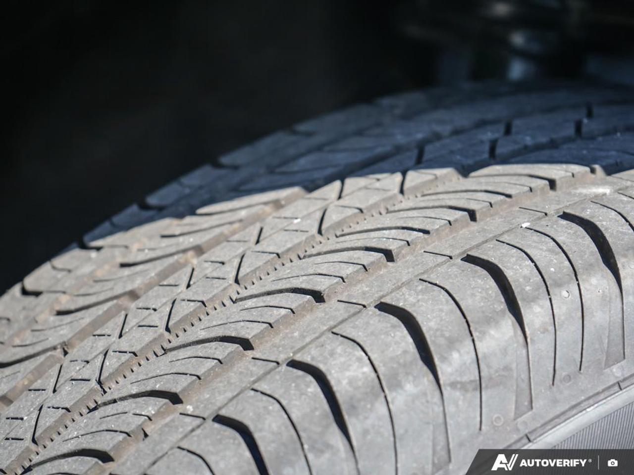 2025 Ford Escape Active APPLE CARPLAY | POWER LIFTGATE | FRONT HEATED BUCK Photo