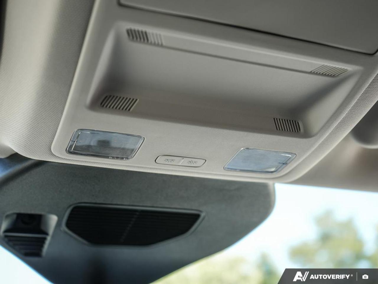 2025 Ford Escape Active APPLE CARPLAY | POWER LIFTGATE | FRONT HEATED BUCK Photo