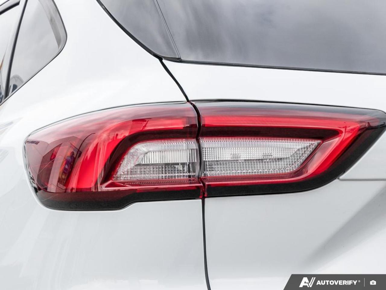 2025 Ford Escape Active APPLE CARPLAY | POWER LIFTGATE | FRONT HEATED BUCK Photo