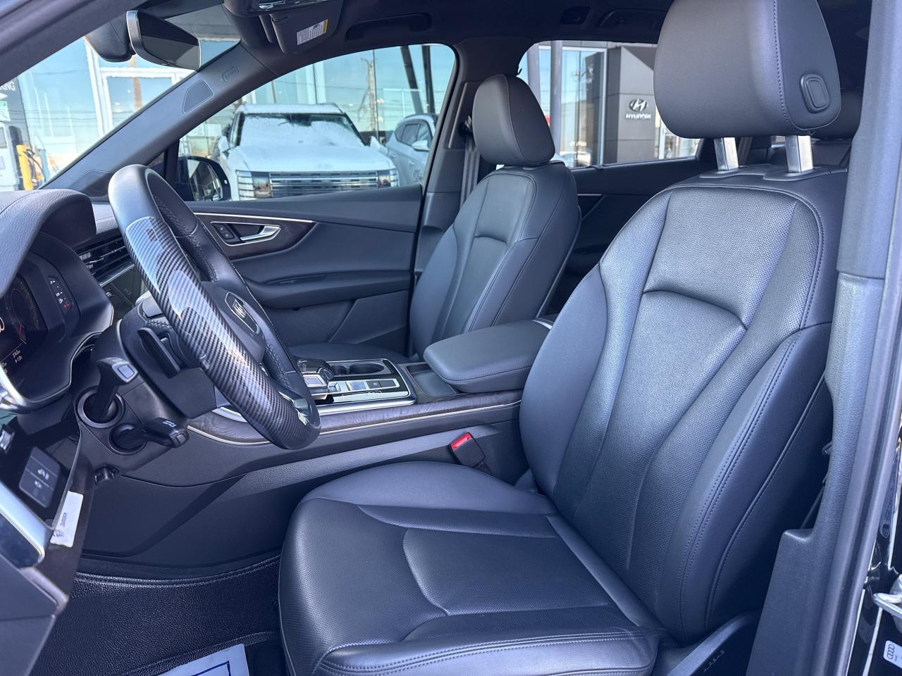 2024 Audi Q7 45 Komfort Photo