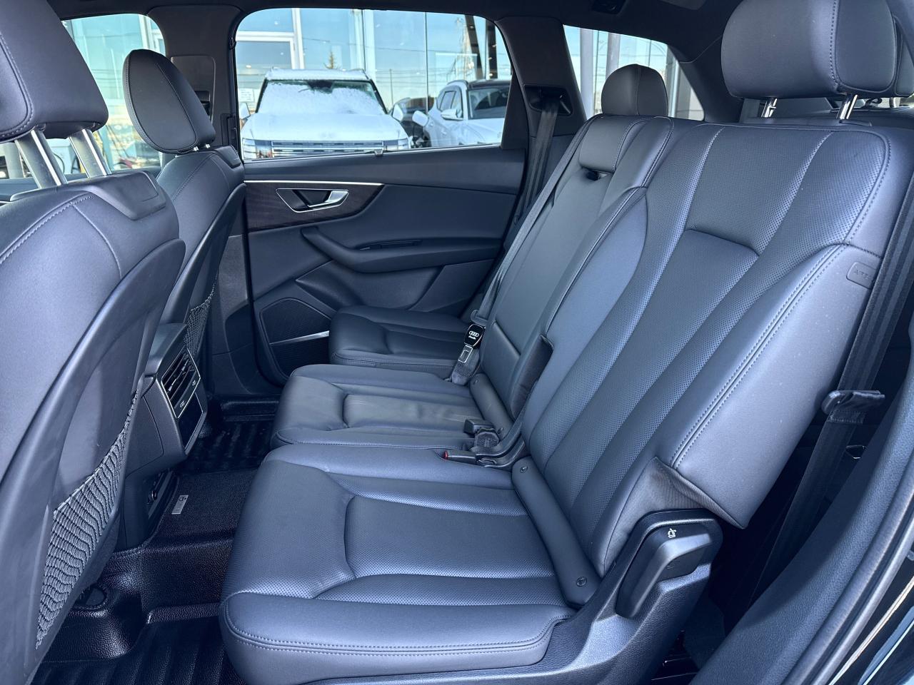 2024 Audi Q7 45 Komfort Photo