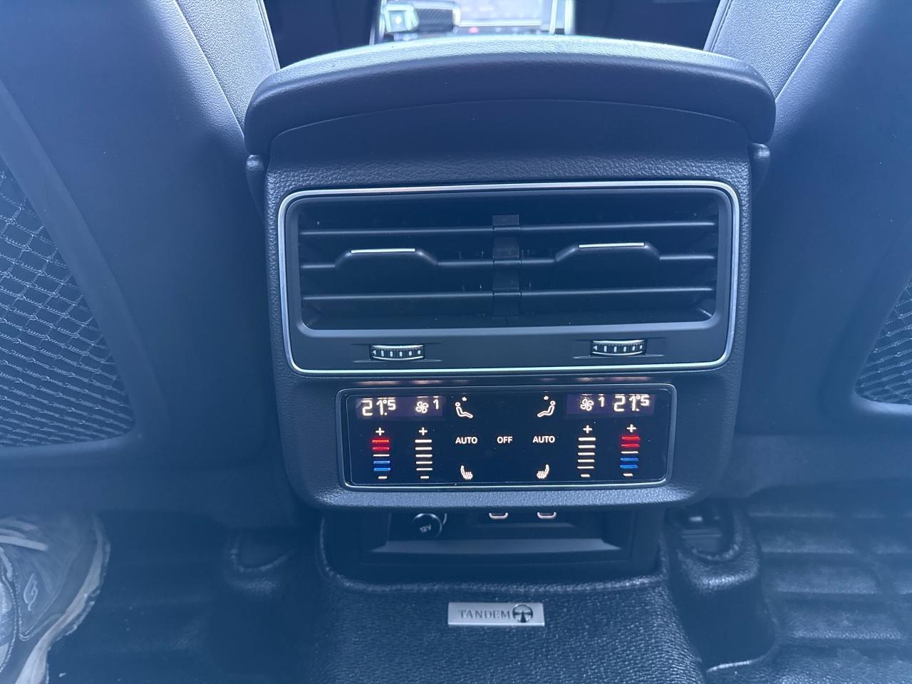 2024 Audi Q7 45 Komfort Photo