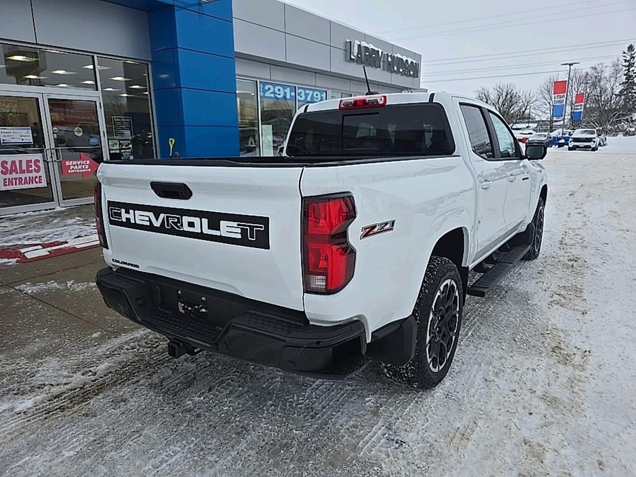2026 Chevrolet Colorado Z71 Photo2