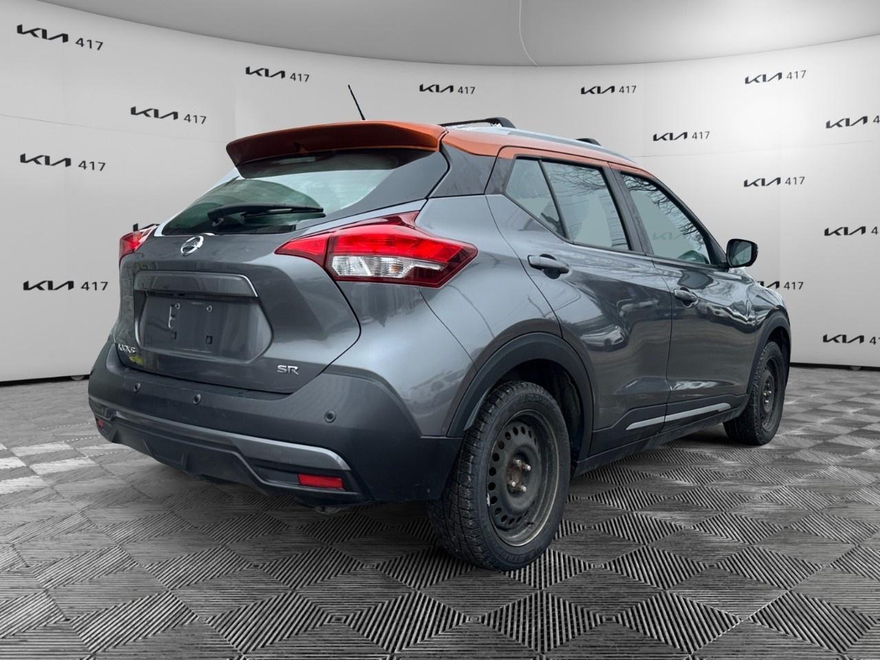 2020 Nissan Kicks SR FWD Photo4