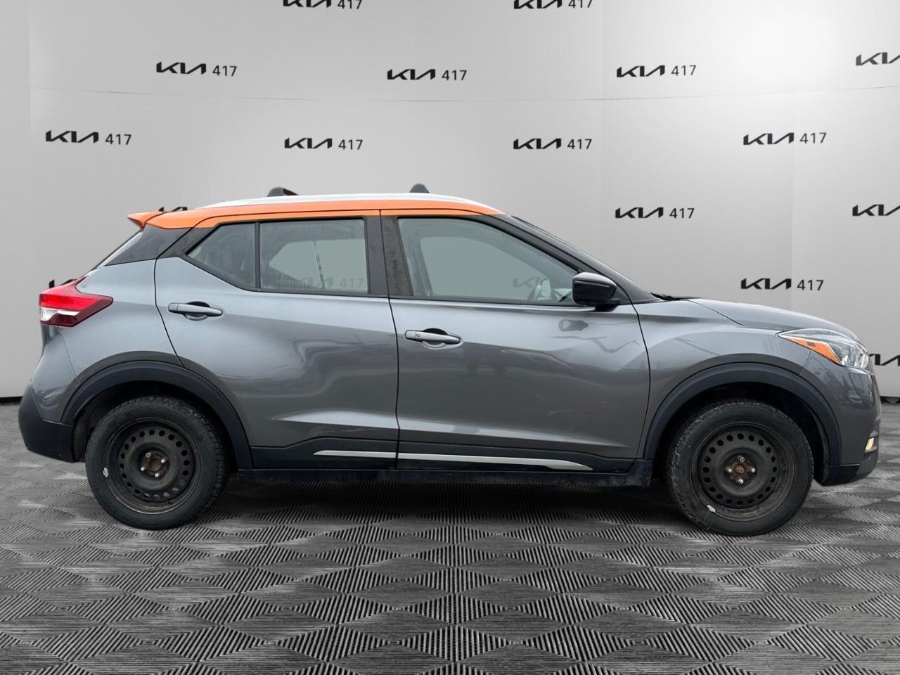 2020 Nissan Kicks SR FWD Photo