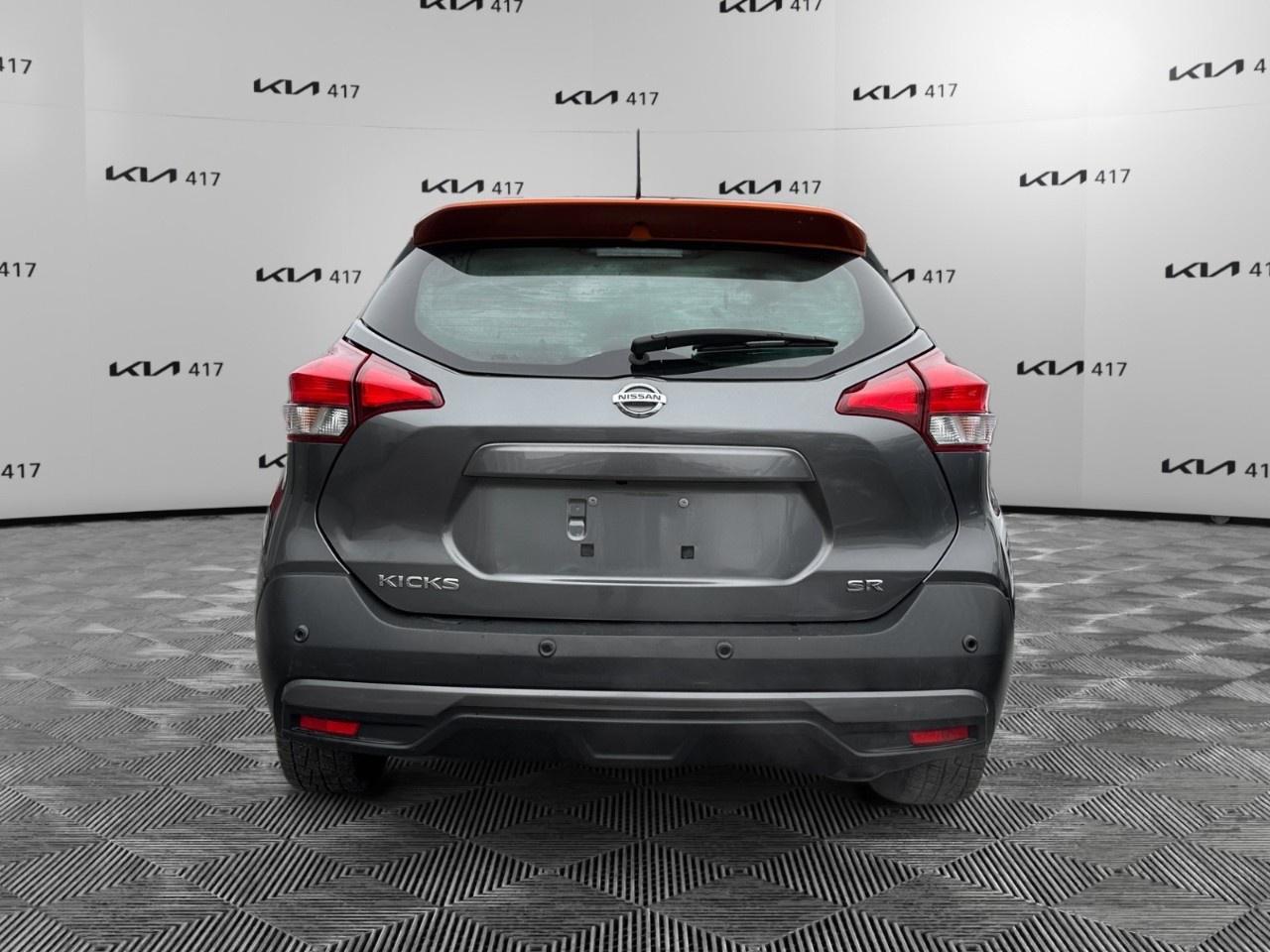 2020 Nissan Kicks SR FWD Photo