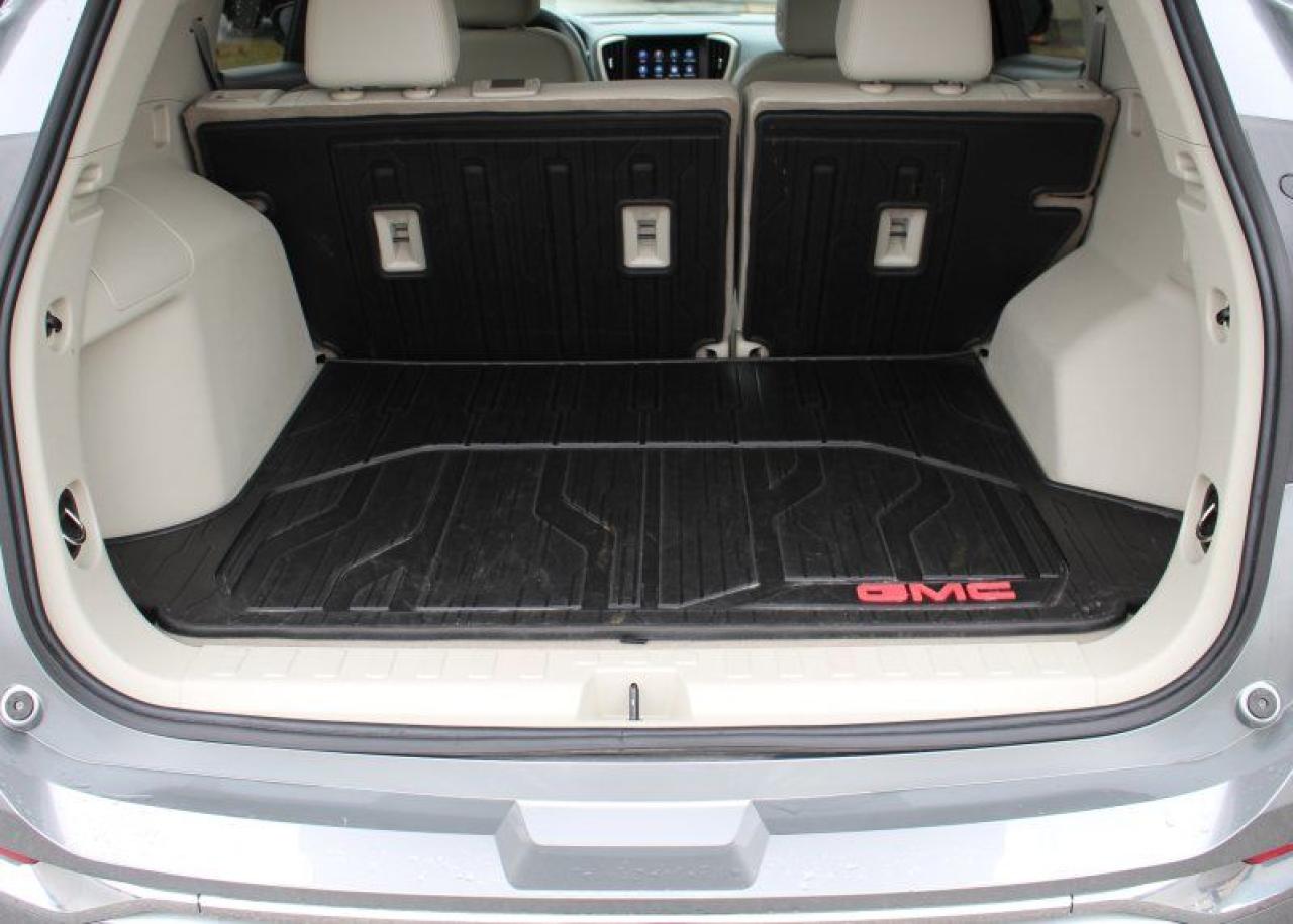 2024 GMC Terrain Denali*AWD*Heated Leather*Moon Roof*CarPlay*Low Ks - Photo #19