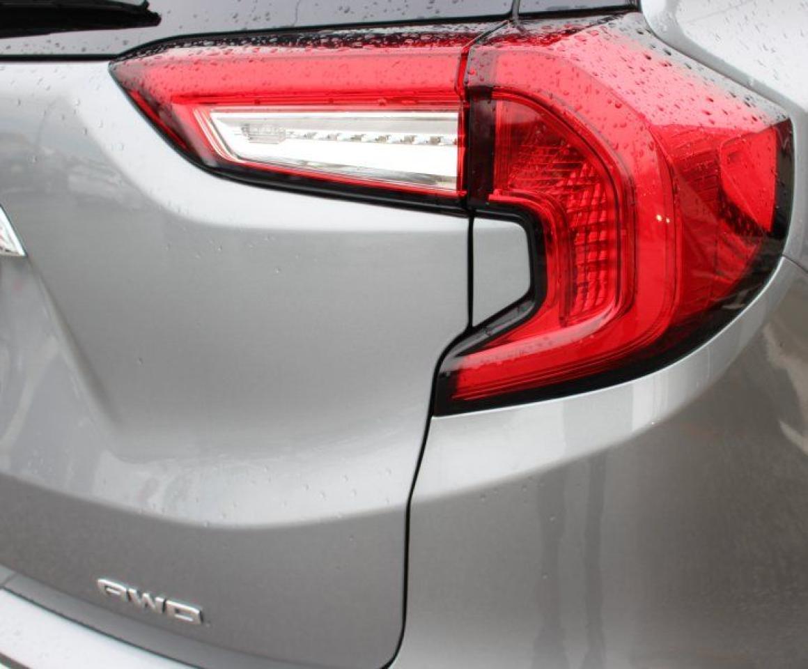 2024 GMC Terrain Denali*AWD*Heated Leather*Moon Roof*CarPlay*Low Ks Photo