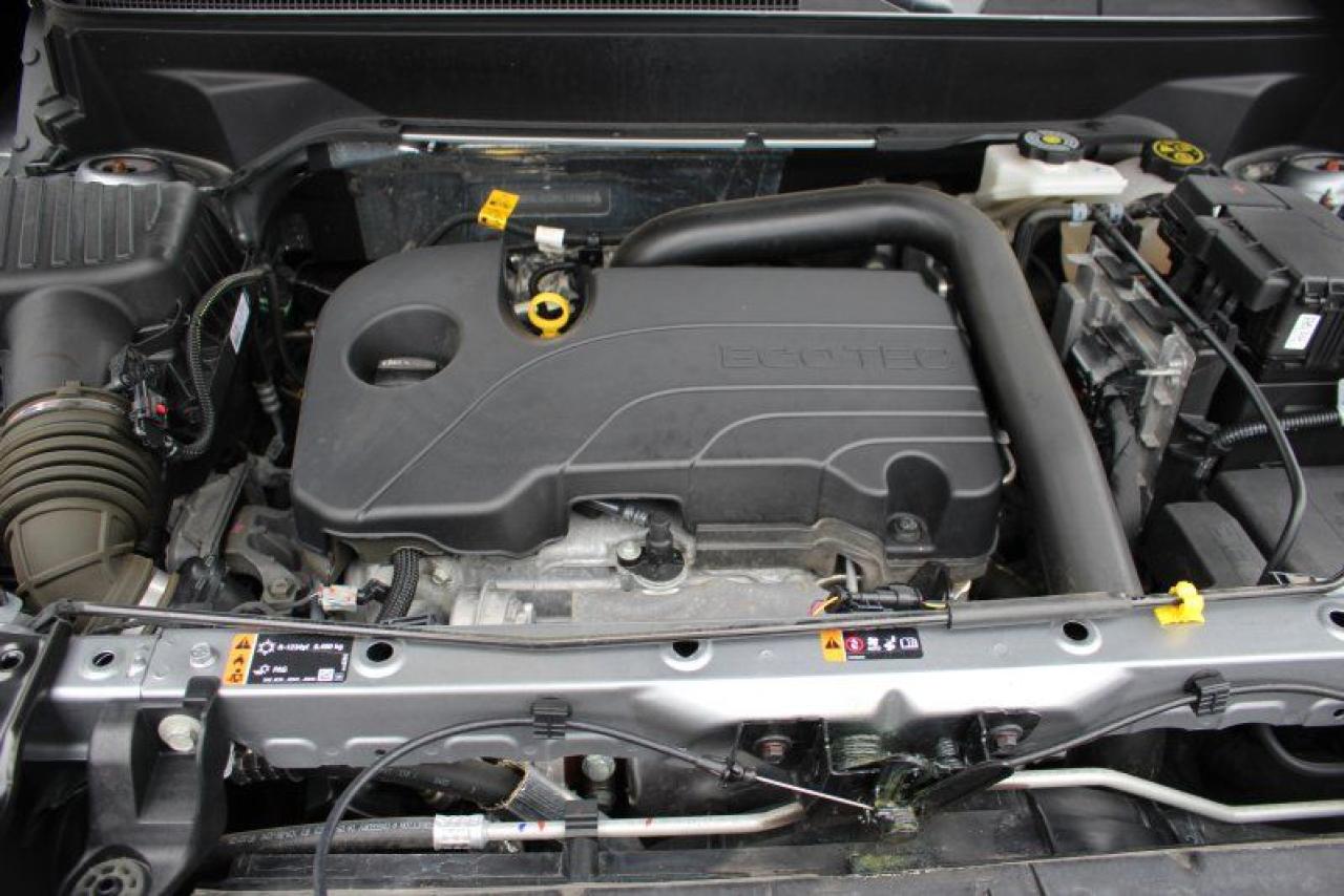 2024 GMC Terrain Denali*AWD*Heated Leather*Moon Roof*CarPlay*Low Ks Photo