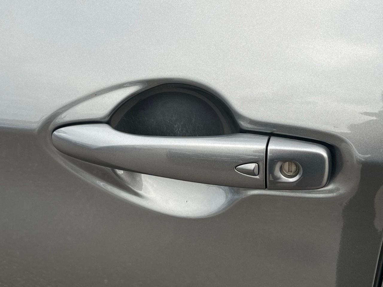 2023 Nissan Qashqai AWD SV CVT Photo3