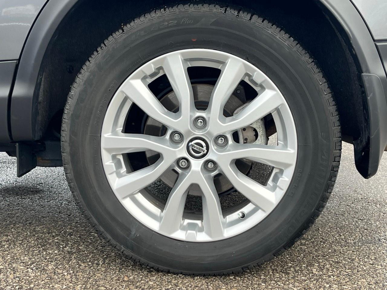 2023 Nissan Qashqai AWD SV CVT Photo4