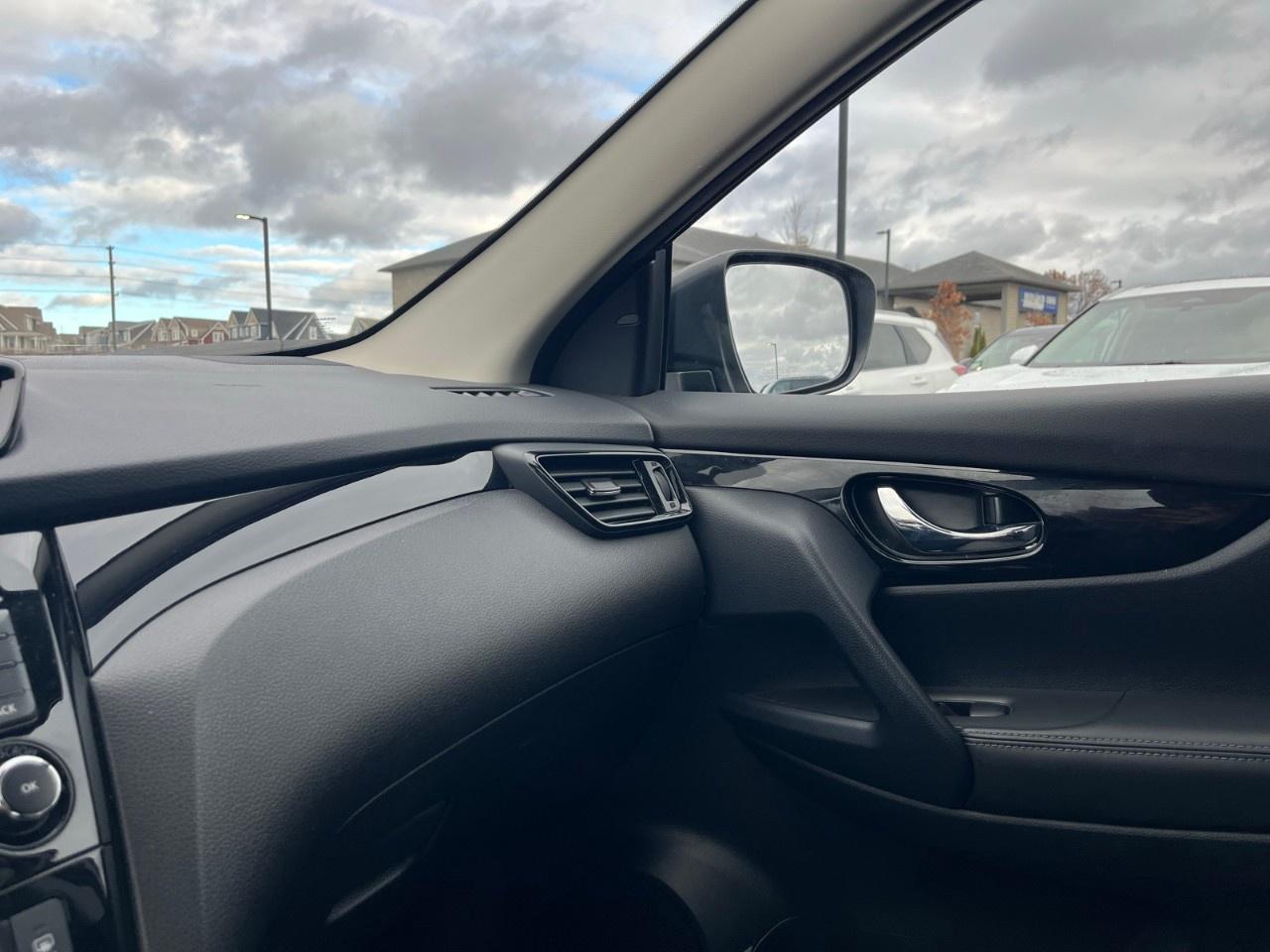 2023 Nissan Qashqai AWD SV CVT Photo