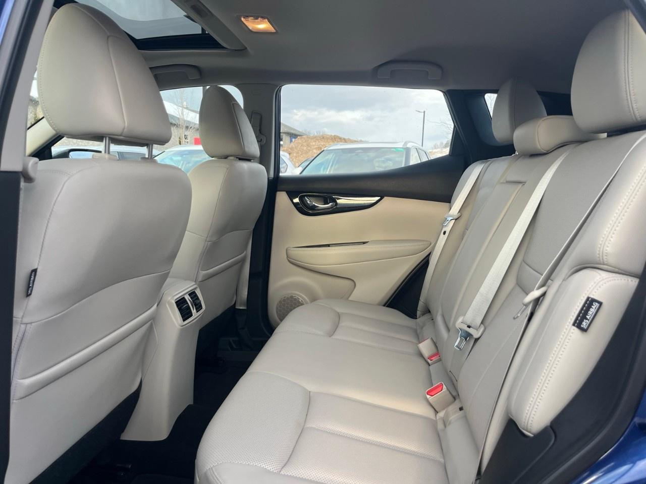 2023 Nissan Qashqai AWD SL CVT Photo